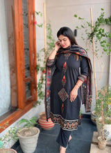 Black Ekkat Print Patch Work with Mirror Detailing Suit Set❤
