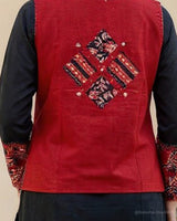 Elephant Motif Thread Work Cotton Kurta with Detachable Jacket & Straight Pant - Sakshe Studio