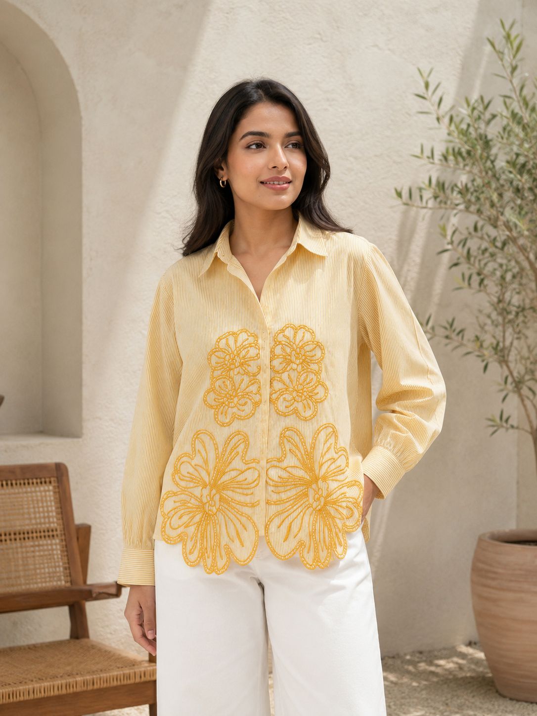 Petal Charm Embroidered Cotton Shirt!🤞