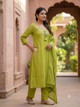Green thread Embroidery Mul Cotton A-Line Suit with pockets!💚